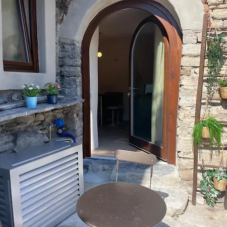 Lakeview Design With Patio E Ac Steps To Ferry Apartment *