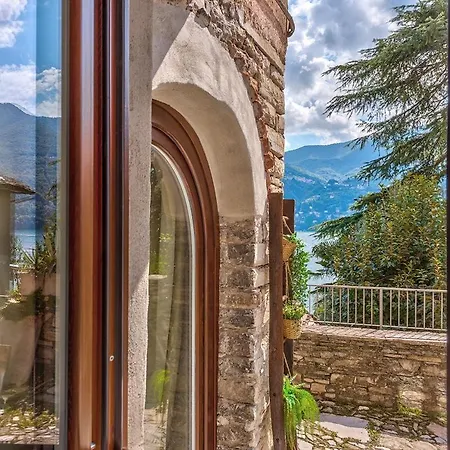 Апартаменты Lakeview Design With Patio E Ac Steps To Ferry Carate Urio